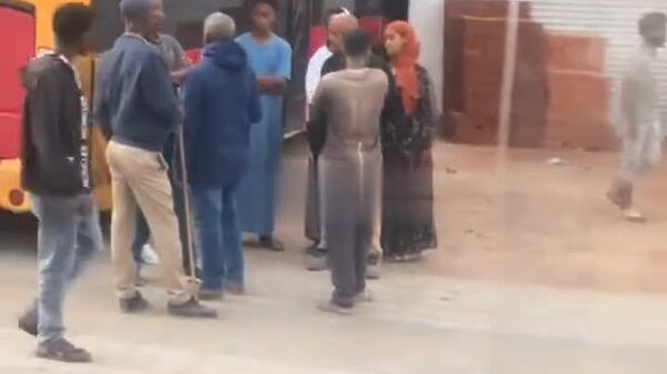 #viral | አንበሳ አውቶቡስ ጀሞ 3 አካባቢ አንድ የንግድ መደብር ጥሶ በመግባት አደጋ አድርሷል - Sputnik አፍሪካ