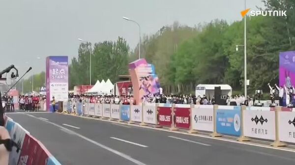 #viral | የቻይና ሮቦት የሰው ልጅን የግማሽ ማራቶን የሠዓት ክብረ ወሰን ሰበረ - Sputnik አፍሪካ