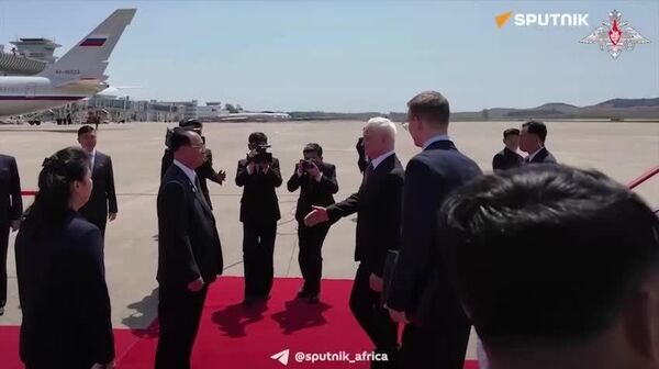 የሩሲያ ፓርላማ የላይኛው ምክር ቤት አፈ-ጉባኤ በፒዮንግያንግ ከኪም ጆንግ-ኡን ጋር ተገናኙ - Sputnik አፍሪካ