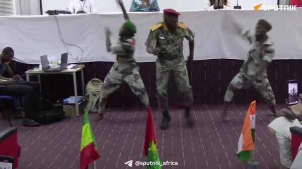 ማሊ ‘አብዮታዊ መንፈስንና እሴቶችን ማንቃት፣ ማስረፅ እና ማስተላለፍ’ ለሳህል ወጣቶች በሚል ጉባዔ አካሄደች - Sputnik አፍሪካ