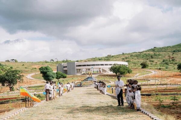 ጠቅላይ ሚኒስትር ዐቢይ አሕመድ፣ በያቤሎ ከተማ በ57 ጠቅላይ ሚኒስትር ዐቢይ አሕመድ፣ በያቤሎ ከተማ በ57 - Sputnik አፍሪካ
