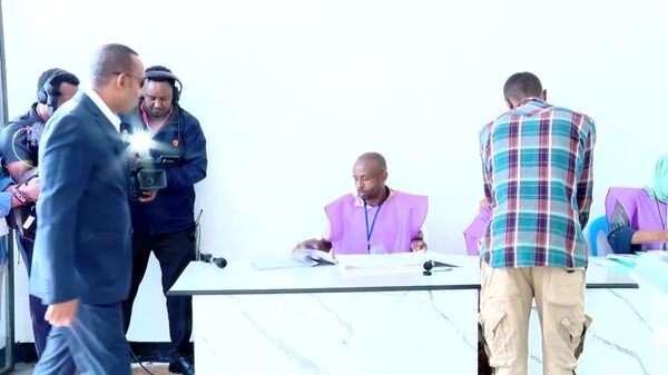 የኢትዮጵያ ሕዝብ የራሱን ዕድል ለመወሰን መካሪና ገሣጭ እንደማይሻ በተግባር አሳይቷል – ጠቅላይ ሚኒስትር ዐቢይ አሕመድ - Sputnik አፍሪካ