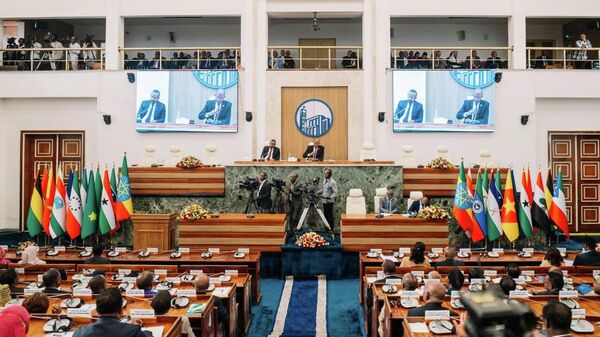 ትምህርት ሚኒስቴር ለቅድመ አንደኛ እስከ መካከለኛ ደረጃ ተማሪዎች የተመጣጠነ ምገባ ፕሮግራም እንዲተገብር ግዴታ የሚጥል ረቂቅ አዋጅ ቀረበ - Sputnik አፍሪካ