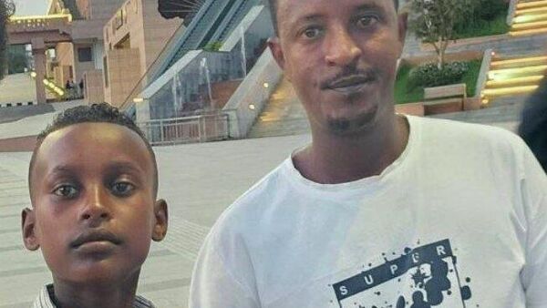 የታመመች ዶሮውን ይዞ ሆስፒታል የሄደው ታዳጊ እና ርህራሄ የከፈተው የዕድል በር - Sputnik አፍሪካ