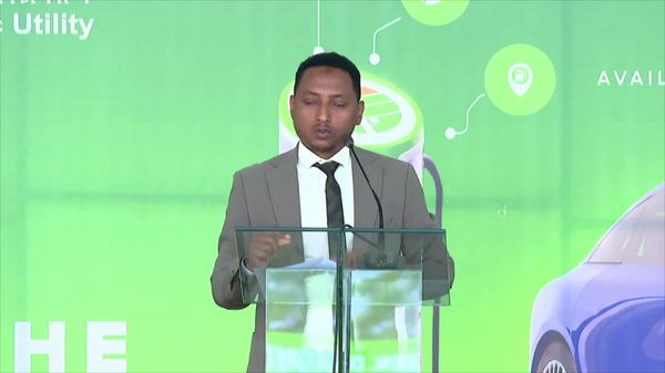 ኢትዮጵያ በሚቀጥሉት አሥር ዓመታት ከ2 ሺህ በላይ የኤሌክትሪክ ተሽከርካሪ ኃይል መሙያ ጣቢያዎችን ትገነባለች - የትራንስፖርትና ሎጀስቲክስ ሚኒስቴር - Sputnik አፍሪካ
