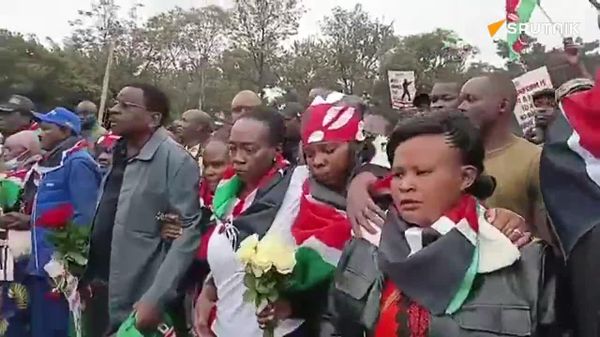 በኬንያ በ2024 እና 2025 በተካሄዱ የተቃውሞ ሰልፎች ላይ ሕይወታቸውን ያጡ ዜጎች ቤተሰቦች በናይሮቢ የመታሰቢያ የሰላማዊ ሰልፍ አደረጉ - Sputnik አፍሪካ