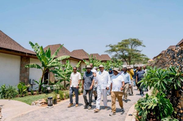 ዐቢይ አሕመድ በአርባ ምንጭ የኢትዮጵያን የቱሪዝም አቅም ወደ ላቀ ምዕራፍ ያሸጋግራል ያሉትን ኩሪፍቱ ሪዞርት እና ስፓ ጎበኙ - Sputnik አፍሪካ