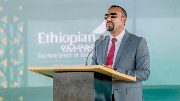 በደብረ ማርቆስ ከተማ በዘመናዊ መንገድ መልሶ የተገነባው የንጉሥ ተክለ ሃይማኖት አውሮፕላን ማረፊያ በይፋ ተመረቀ - Sputnik አፍሪካ