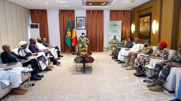 የአፍሪካ ኅብረት ኮሚሽን ሊቀመንበር ማሕሙድ አሊ ዩሱፍ ከማሊው ፕሬዝዳንት ጋር ተወያዩ - Sputnik አፍሪካ
