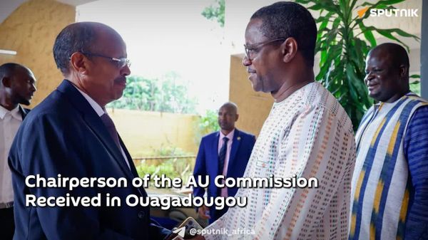 የአፍሪካ ኀብረት ሊቀመንበር በቡርኪና ፋሶ ጎብኝታቸው ለሀገሪቱ አንድነት፣ ሰላም፣ ደህንነትና ልማት ድጋፍ ለማድረግ ቃል ገቡ - Sputnik አፍሪካ