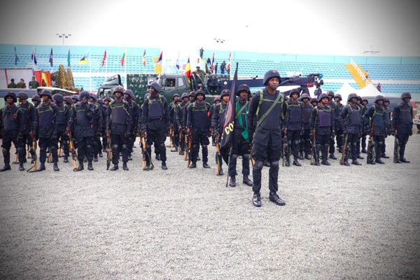 ፕሬዚዳንት ቲኑቡ የናይጄሪያ ወታደራዊ ኃይል ክፍለ ጦሮችን ብዛት ከ8 ወደ 12 አሳዳጉ - Sputnik አፍሪካ