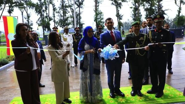 የኢትዮጵያ መከላከያ ዩኒቨርሲቲ ያስገነባውን የላቀ ማዕከላዊ ላብራቶሪ ከፈተ - Sputnik አፍሪካ