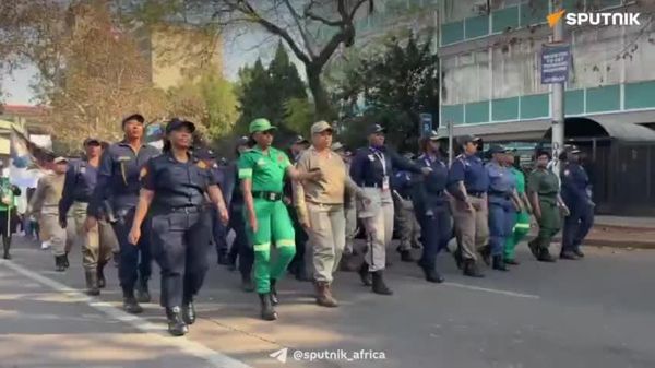 ደቡብ አፍሪካ በአፓርታይድ ላይ የተካሄደውን ታሪካዊ የሴቶች ሰልፍ 70ኛ ዓመት አከበረች - Sputnik አፍሪካ