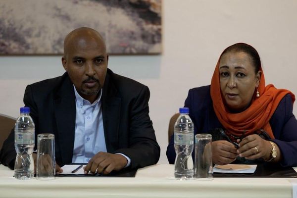 ሱዳናውያን የሰላም ኃይሎች በአል-ቡርሃን የውይይት ጥሪ ላይ ለመምከር በኢትዮጵያ ተሰበሰቡ - Sputnik አፍሪካ