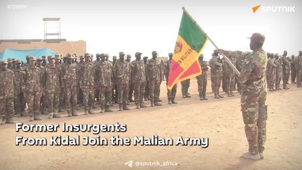 በርካታ የቀድሞ አማፂያን የማሊ መከላከያ ሠራዊትን ተቀላቀሉ - መግለጫ - Sputnik አፍሪካ