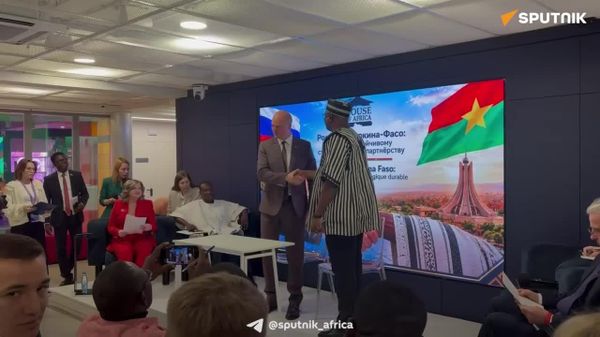 ሞስኮ በተካሄደው የሩሲያ-ቡርኪና ፋሶ ፎረም በርካታ ስምምነቶች ተፈረሙ - Sputnik አፍሪካ